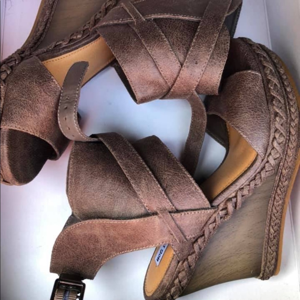 Not Rated Sandals. NWT in original box